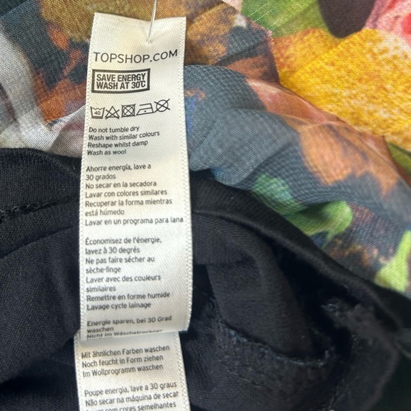 Topshop Black Floral Pleated Tank Top. Layering. Cropped. Fall Transition. - Picture 9 of 9